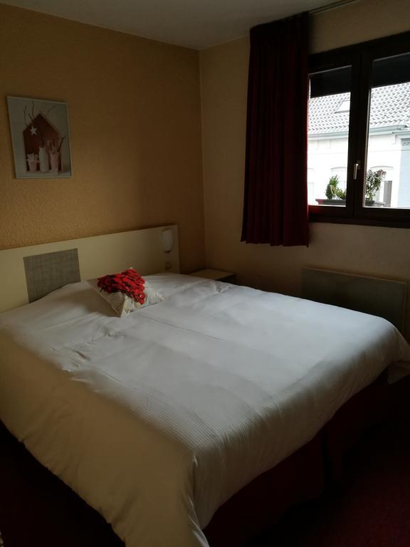 Lys Hotel Halluin Bagian luar foto