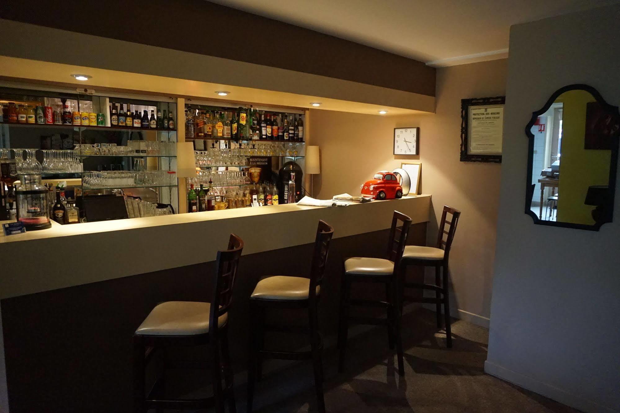 Lys Hotel Halluin Bagian luar foto